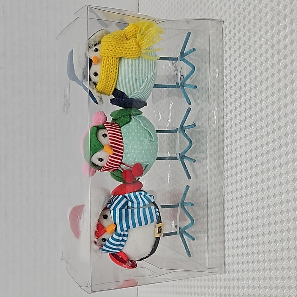 TARGET WONDERSHOP WONDERBIRDS WITH SCARF 2020